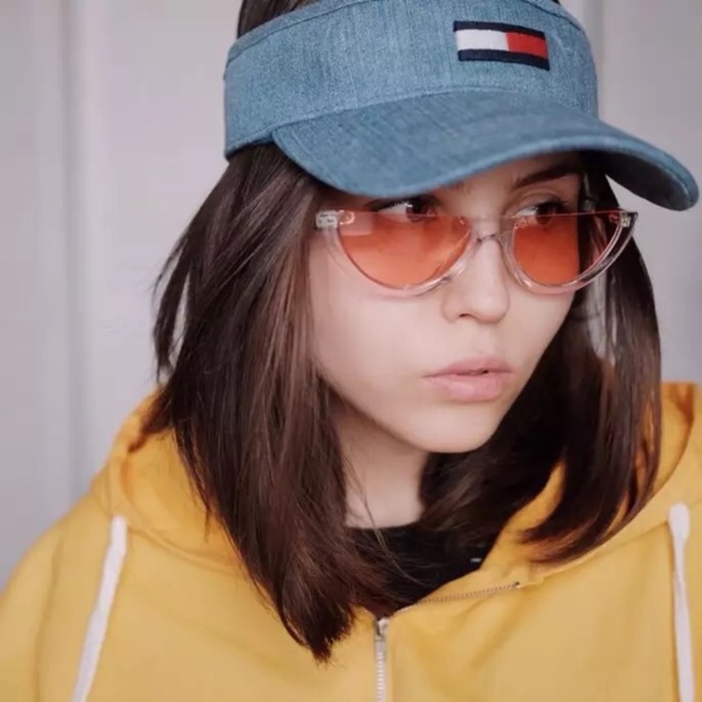 "90210" (CLOSING CLOSET SALE)